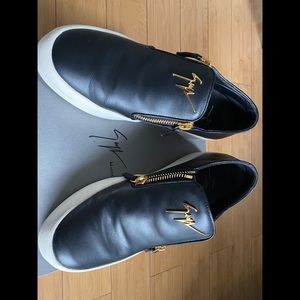 Giuseppe Zinotti black leather low top Sneakers